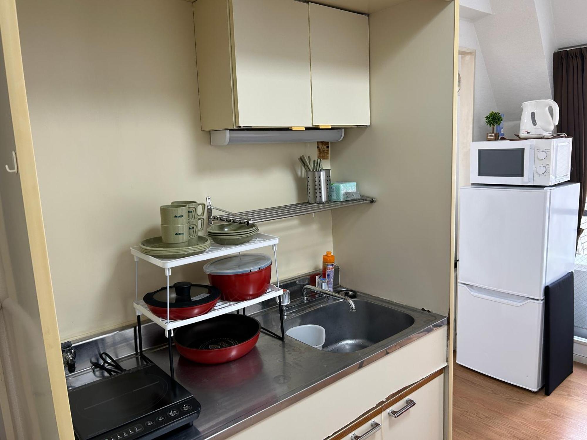 Guest House Zwell Hakata Ohori Park Фукуока Экстерьер фото