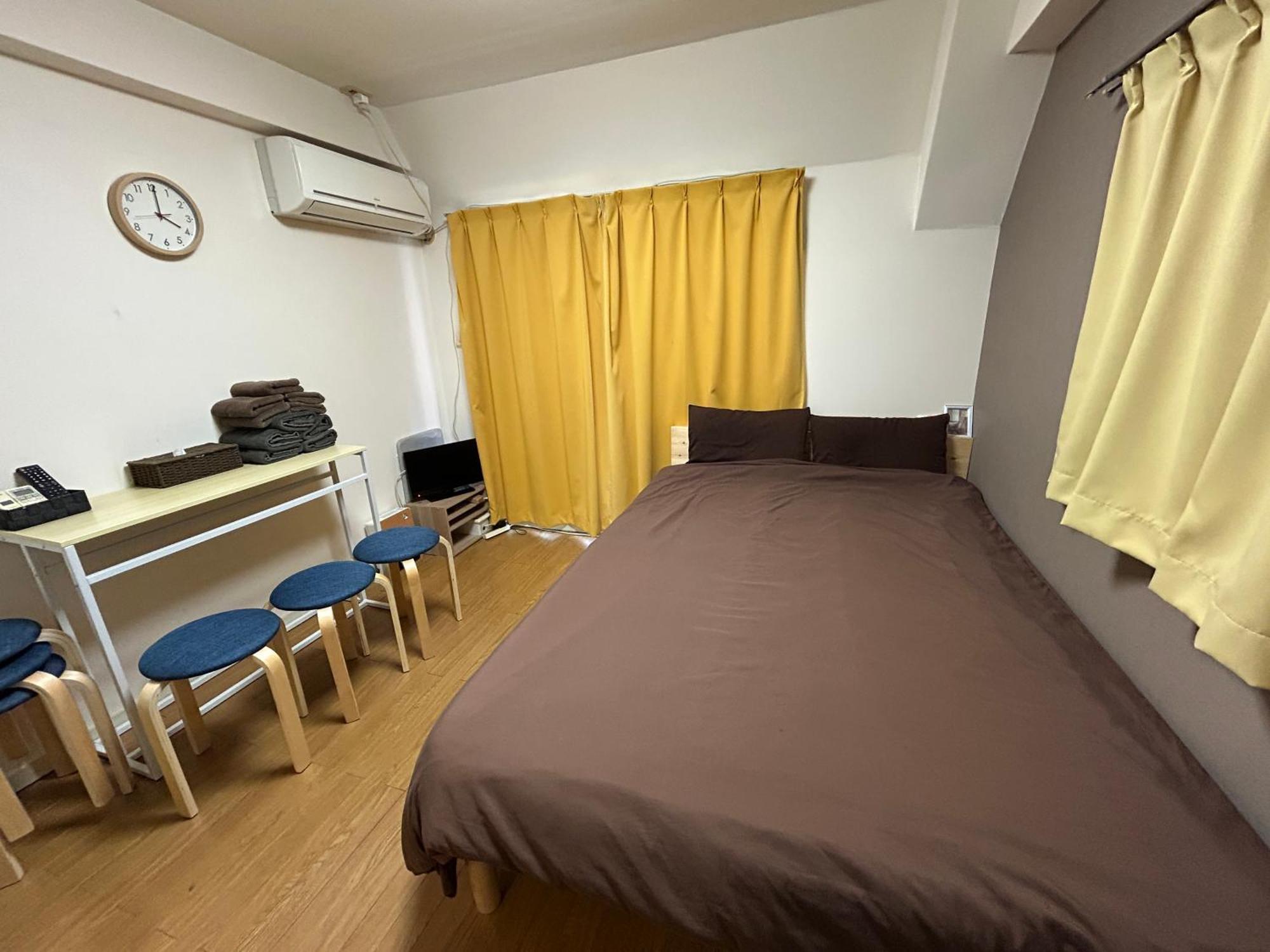 Guest House Zwell Hakata Ohori Park Фукуока Экстерьер фото