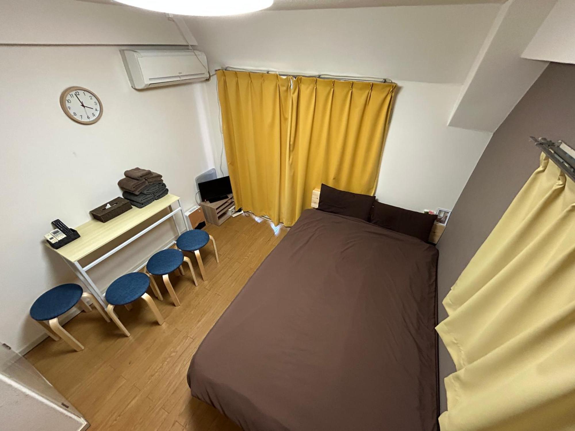 Guest House Zwell Hakata Ohori Park Фукуока Экстерьер фото